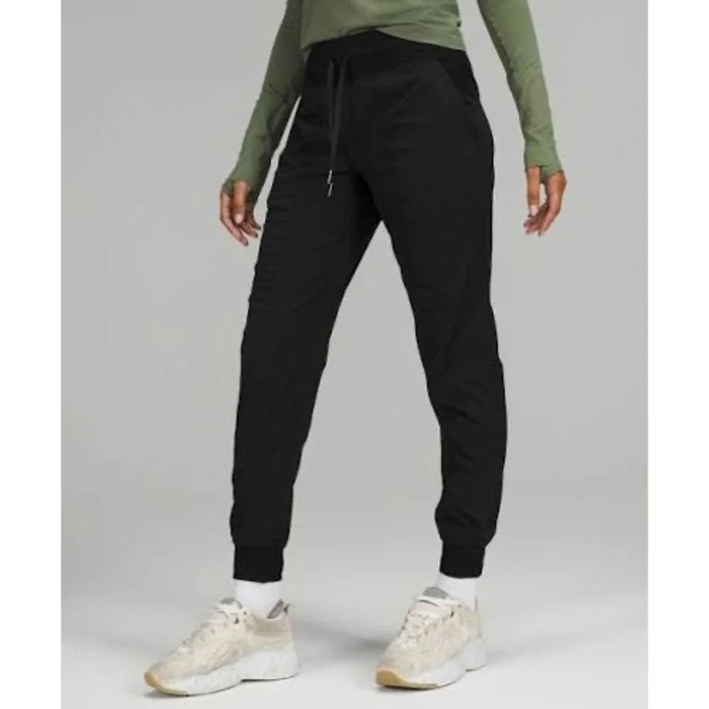 Lululemon Dance Studio Mid Rise Jogger Pants Full Length Black Travel Womens 2
